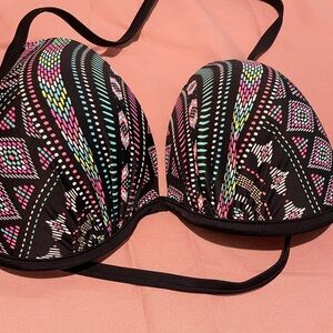 Women’s bikini top Size D/DD
